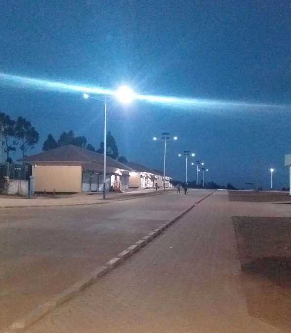 乐清市非洲科特迪瓦太阳能路灯工程